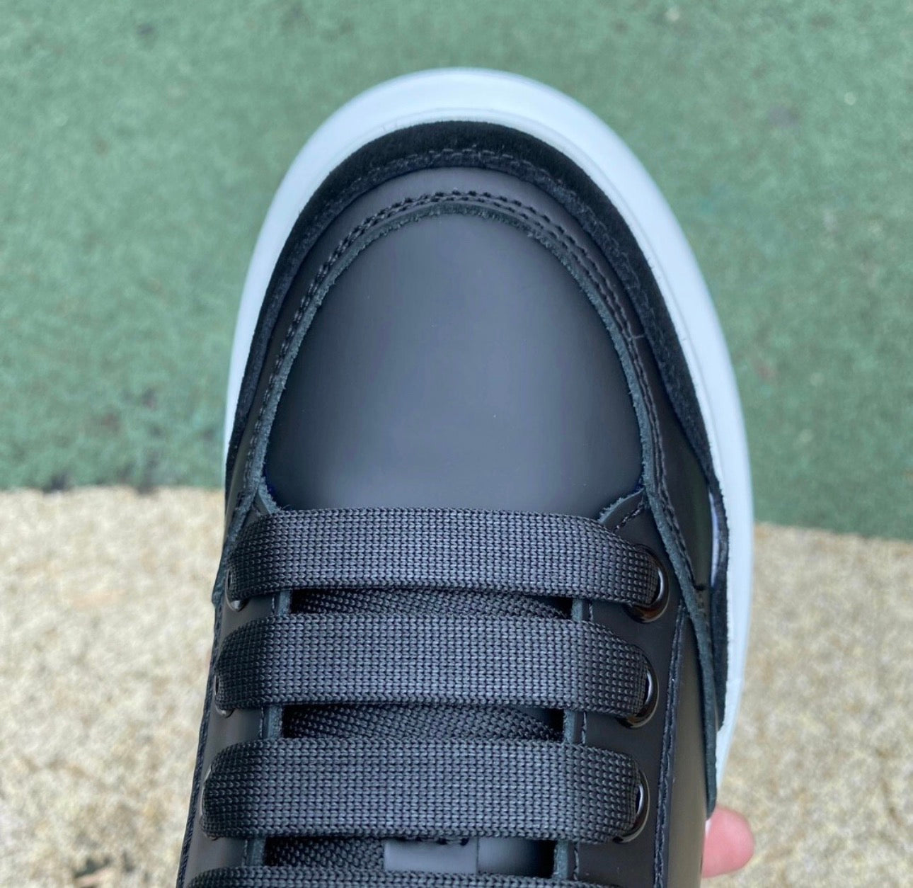Alexander McQueen Negro Suela Blanca