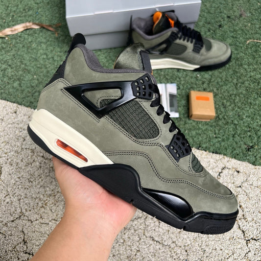 Jordan Retro 4 Undefeated