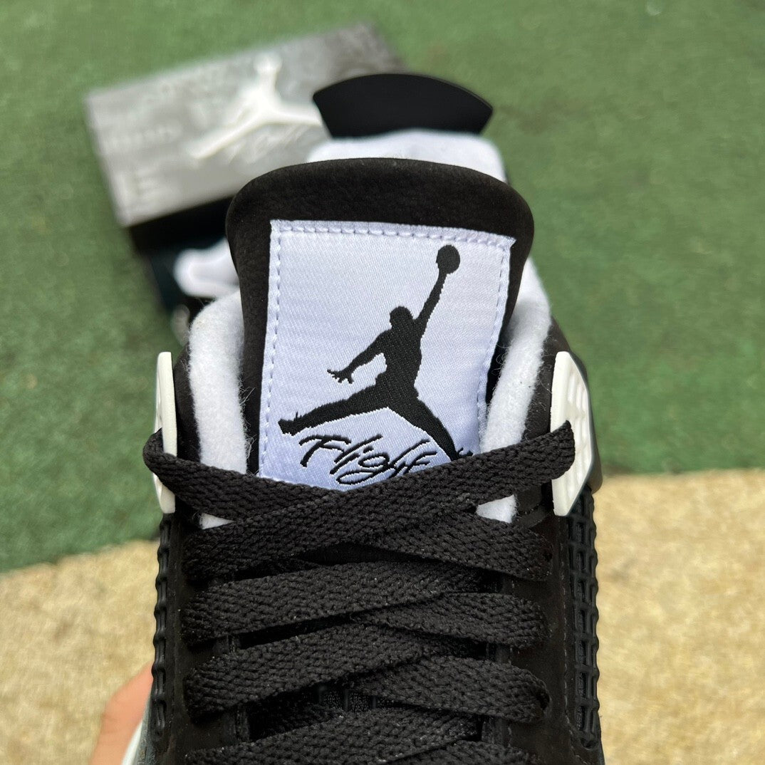 Jordan Retro 4 Fear