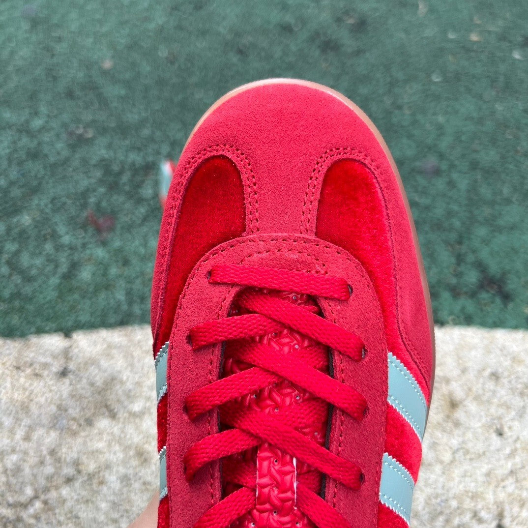 Gazelle Rojo