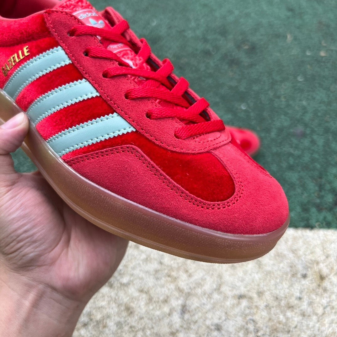 Gazelle Rojo