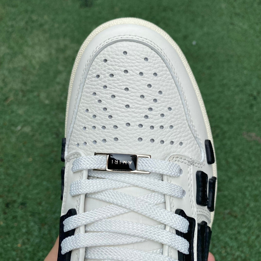 Amiri Skel Blanco y Negro