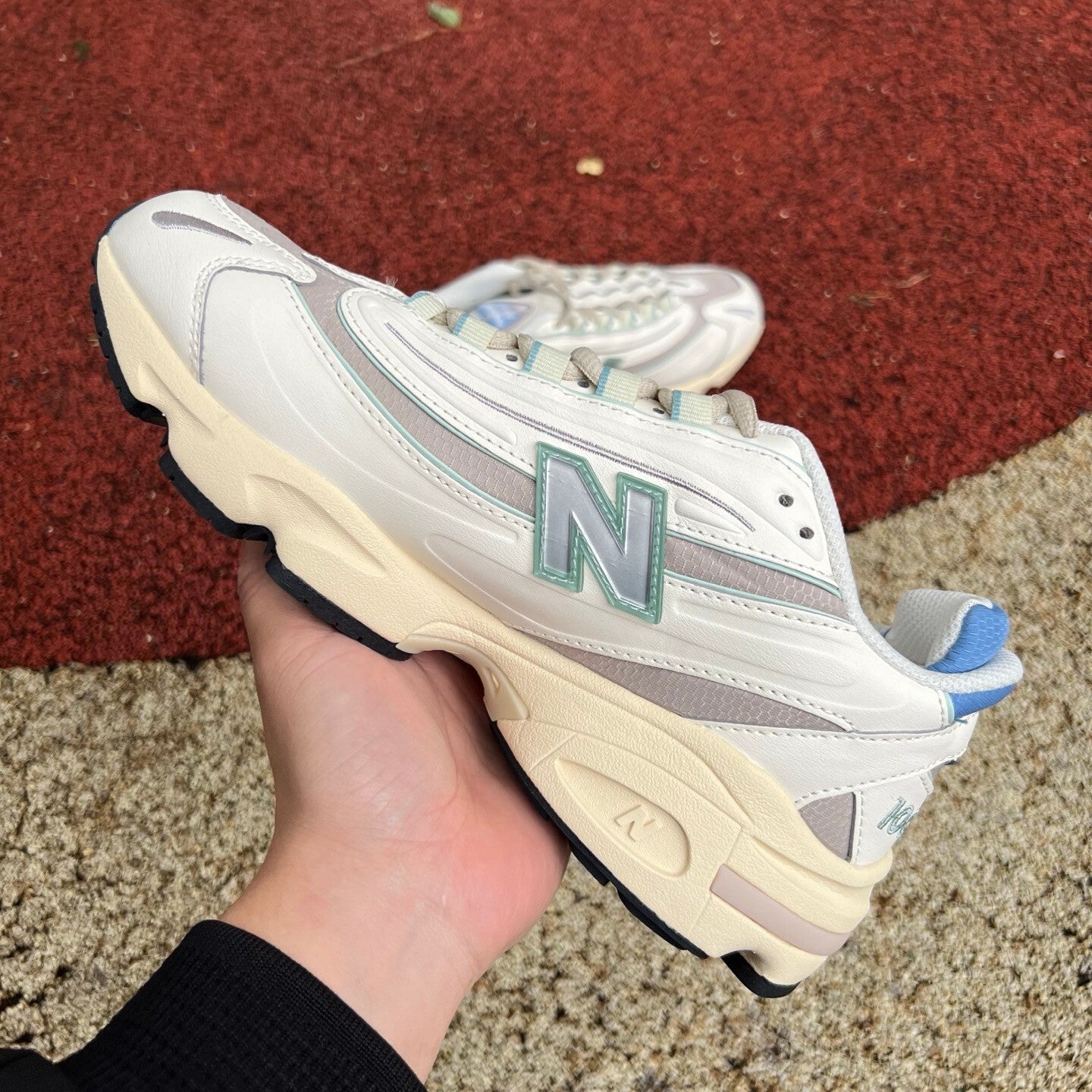 New Balance 1000 Angora Moonrock