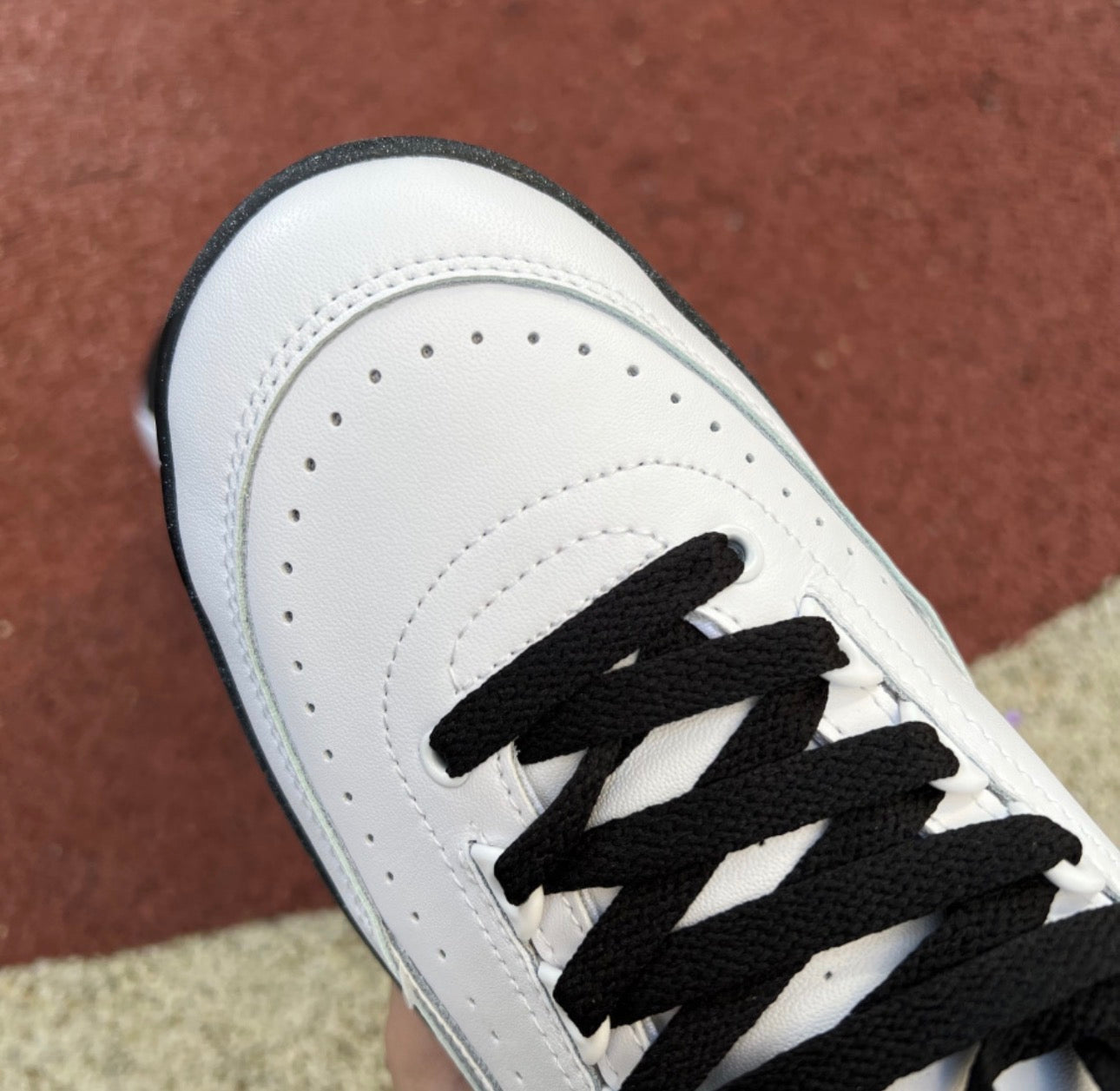 Jordan Retro 2 x Off White