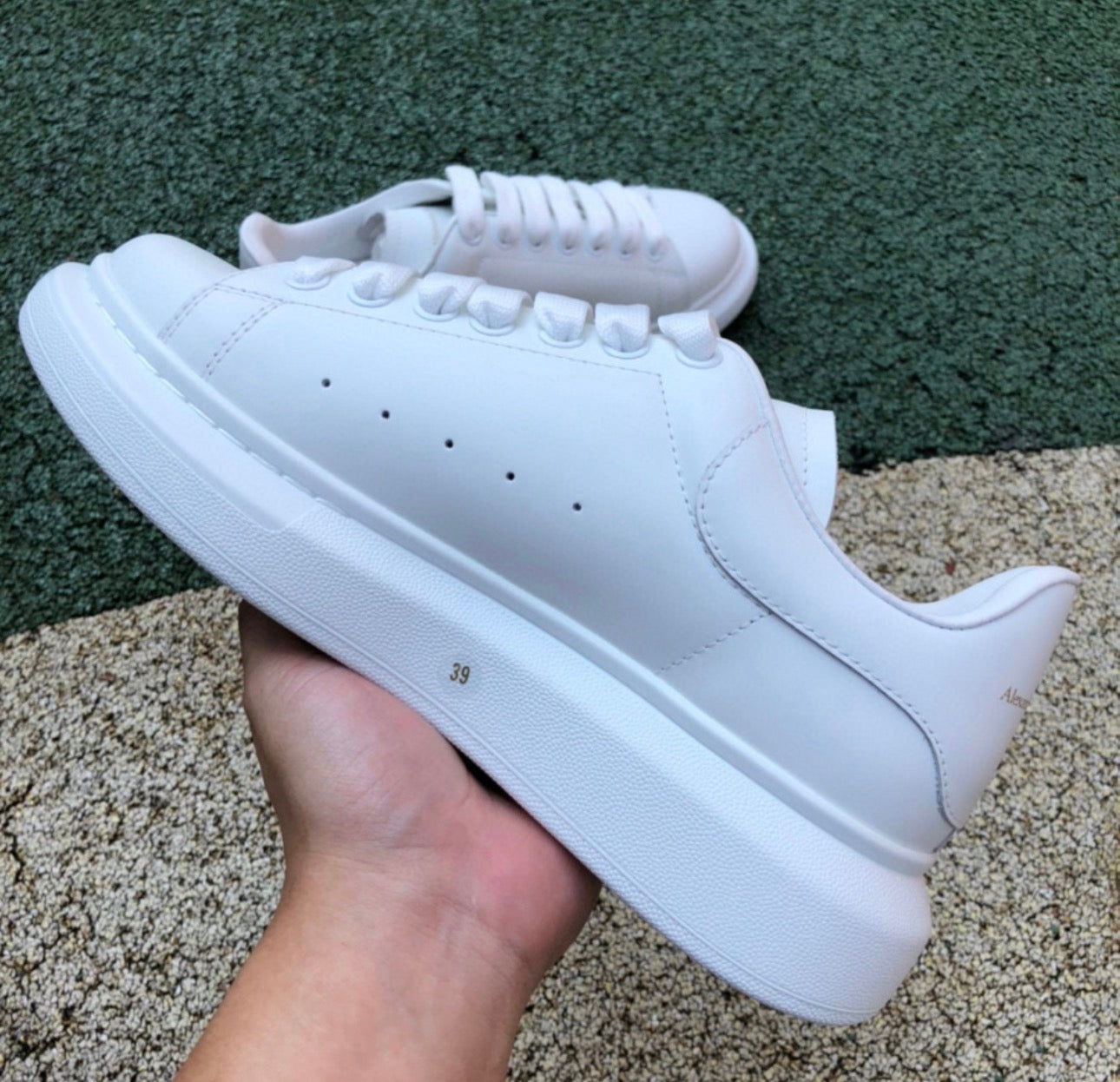 Alexander McQueen Blanco Cuero