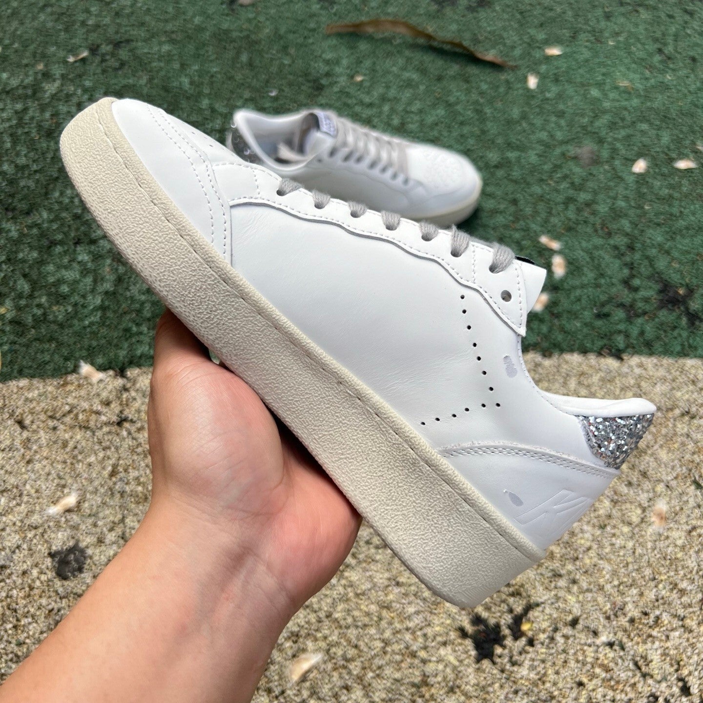 Golden Goose Ballstar Blanco y Plateado