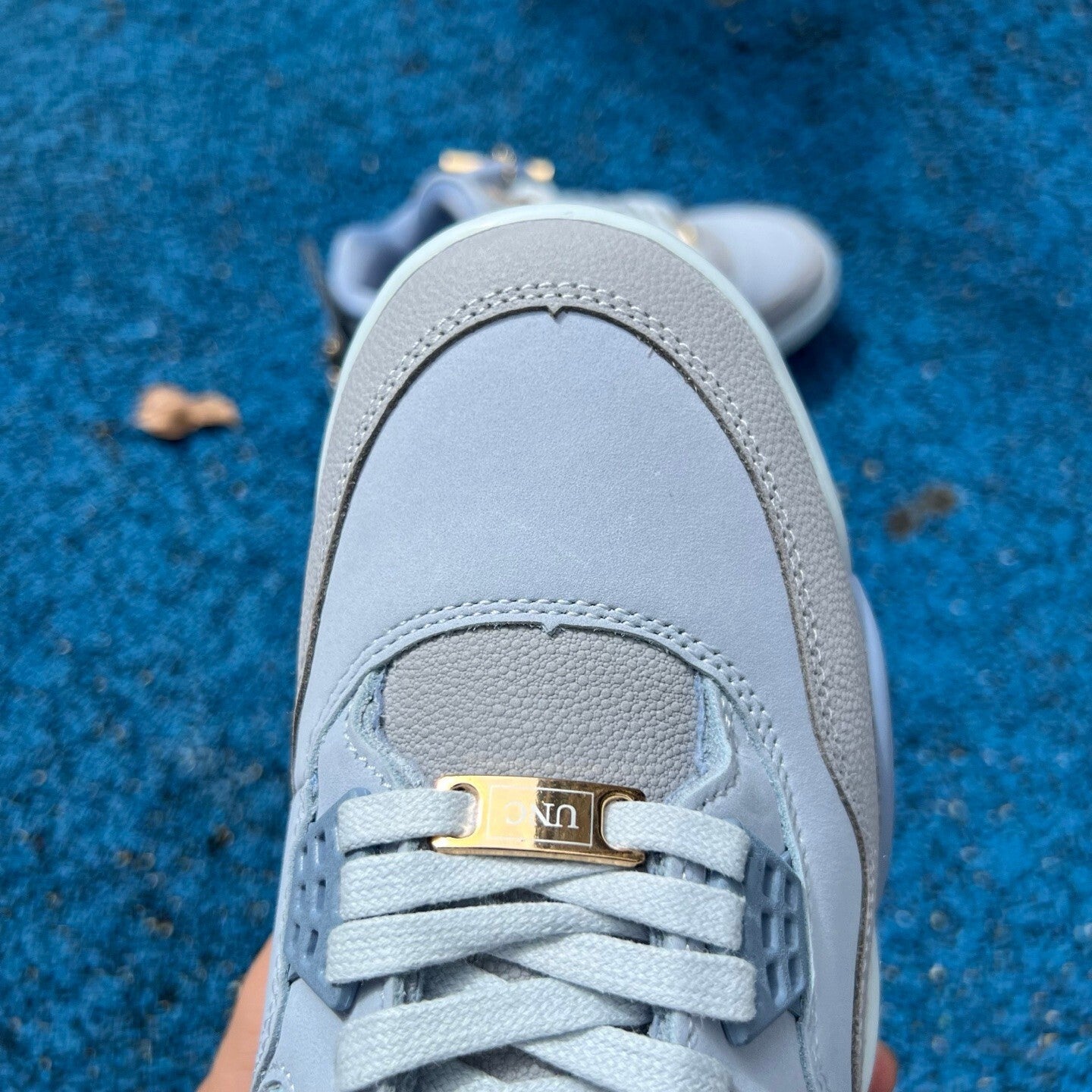 Jordan Retro 4 UNC TarHeels