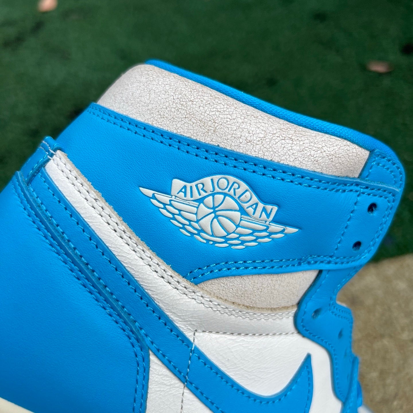 Jordan Retro 1 UNC