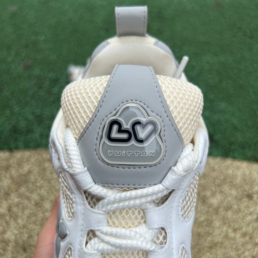 Louis Vuitton Skate Gris