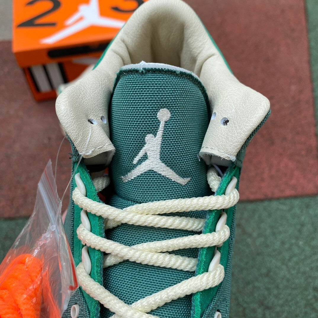 Jordan Retro 3 x Nina Chanel