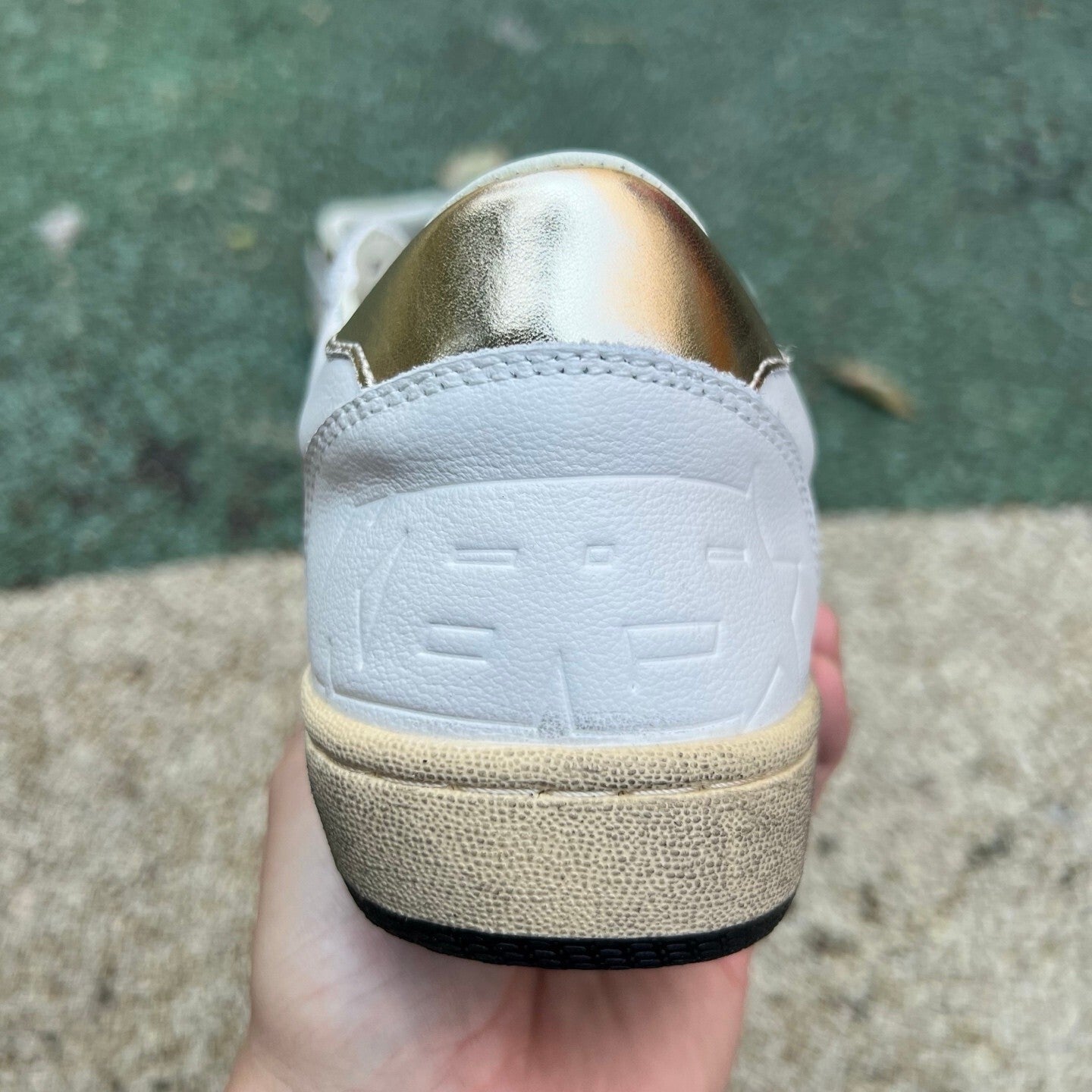 Golden Goose Blanco y Dorado