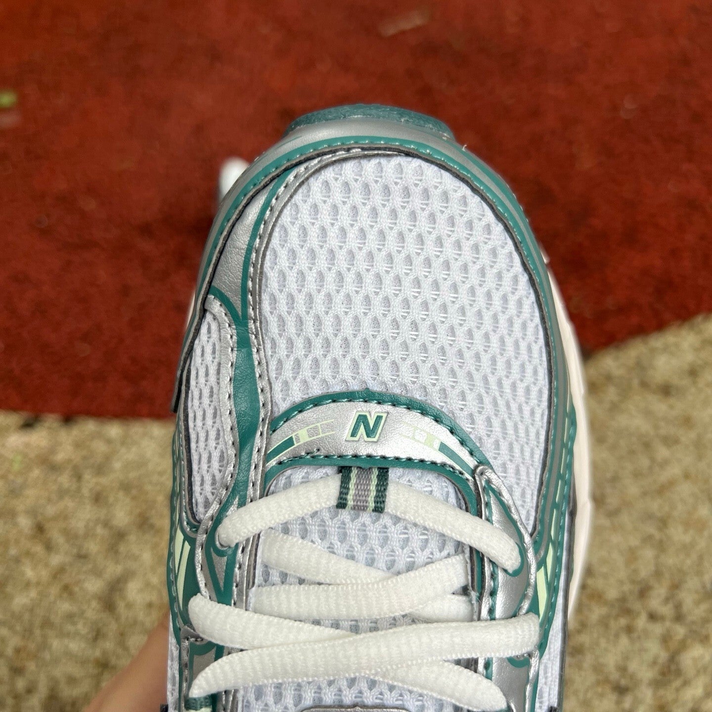 New Balance 740 Blanco y Verde