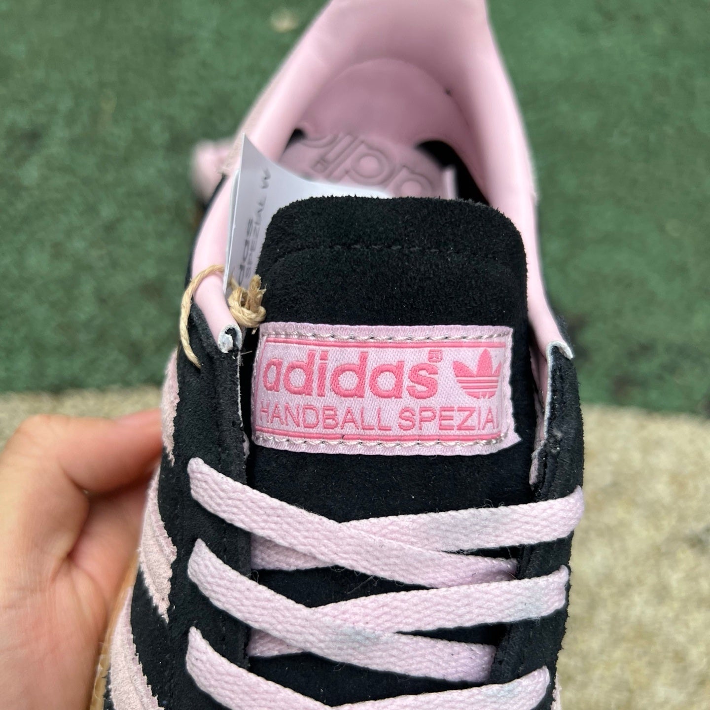 Spezial Handball Azul Marino y Rosa
