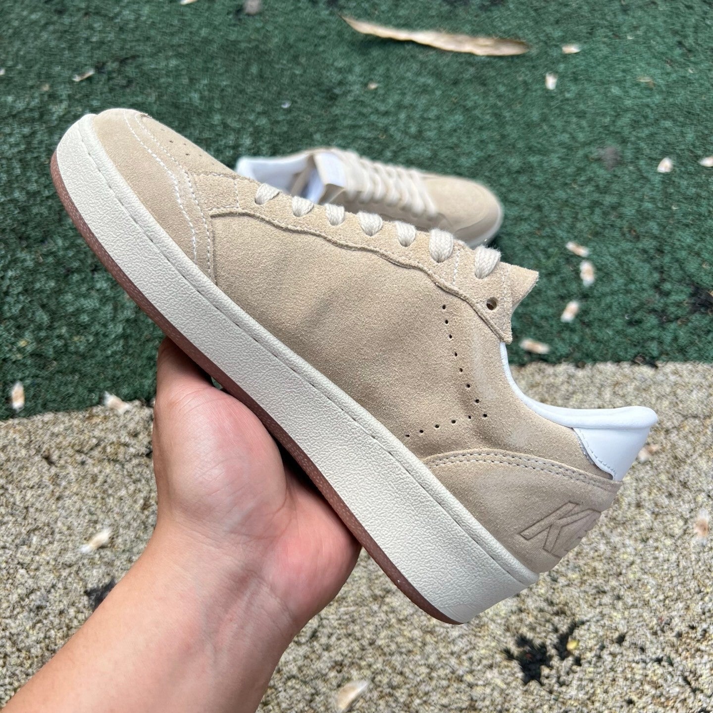 Golden Goose Ballstar Beige