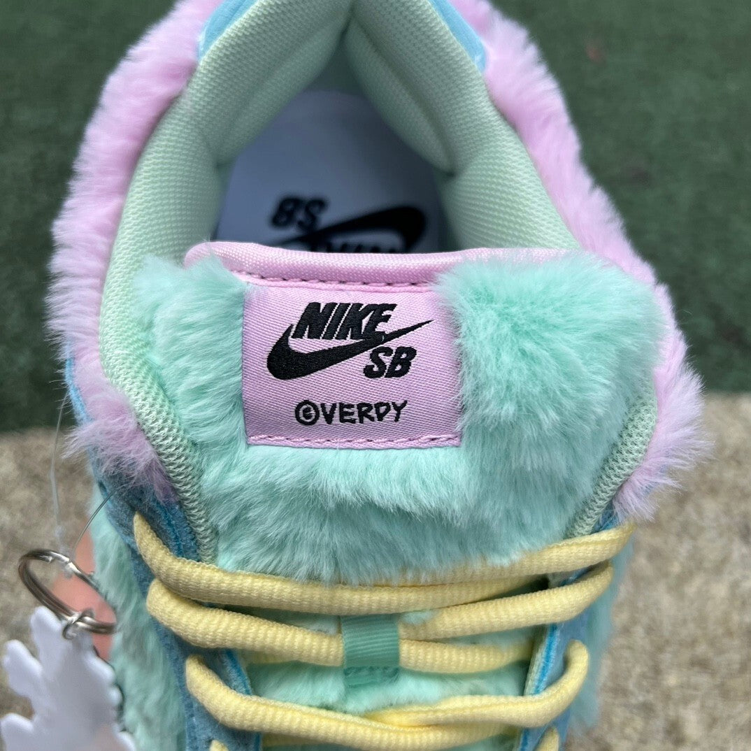 SB Dunk x Verdy