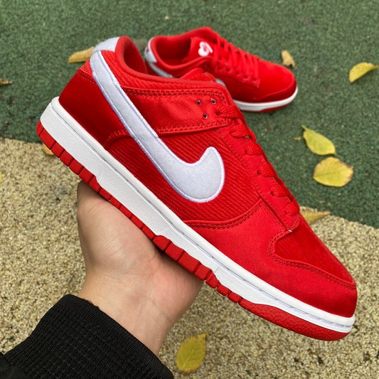Nike Sb Dunk San Valentín
