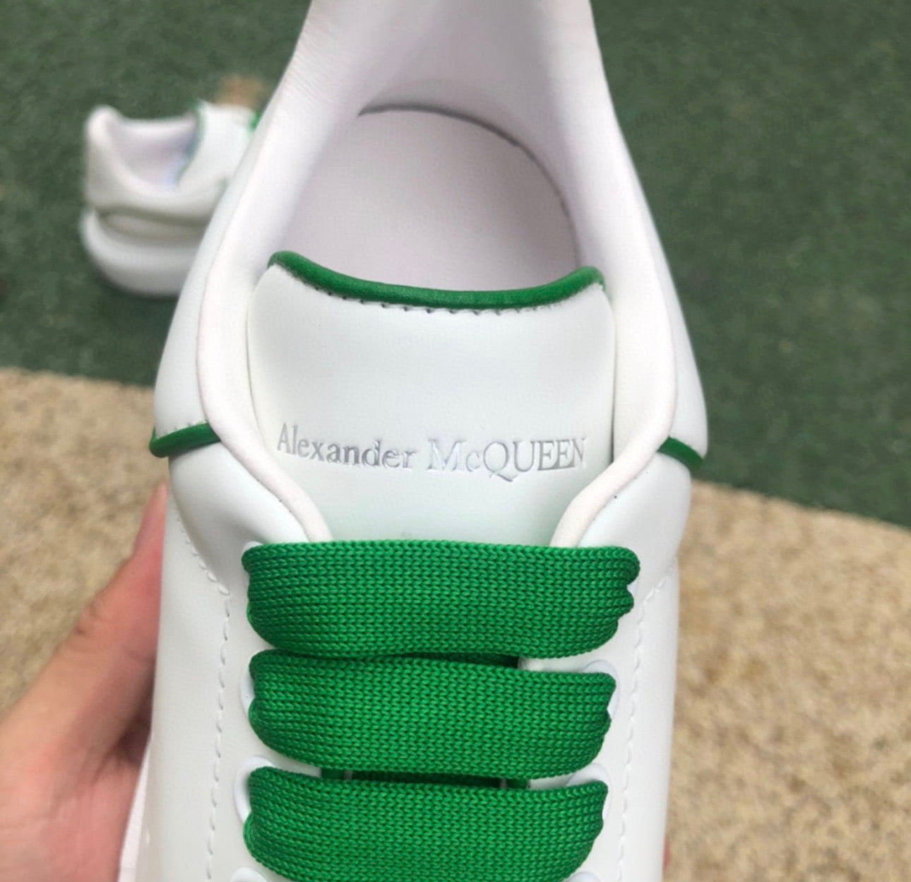 Alexander McQueen Línea Verde