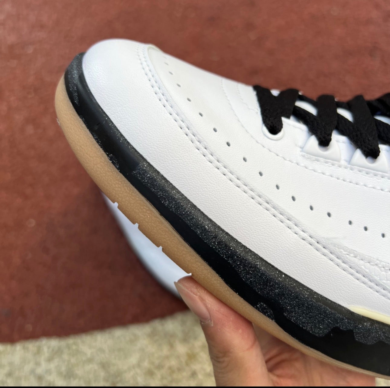 Jordan Retro 2 x Off White