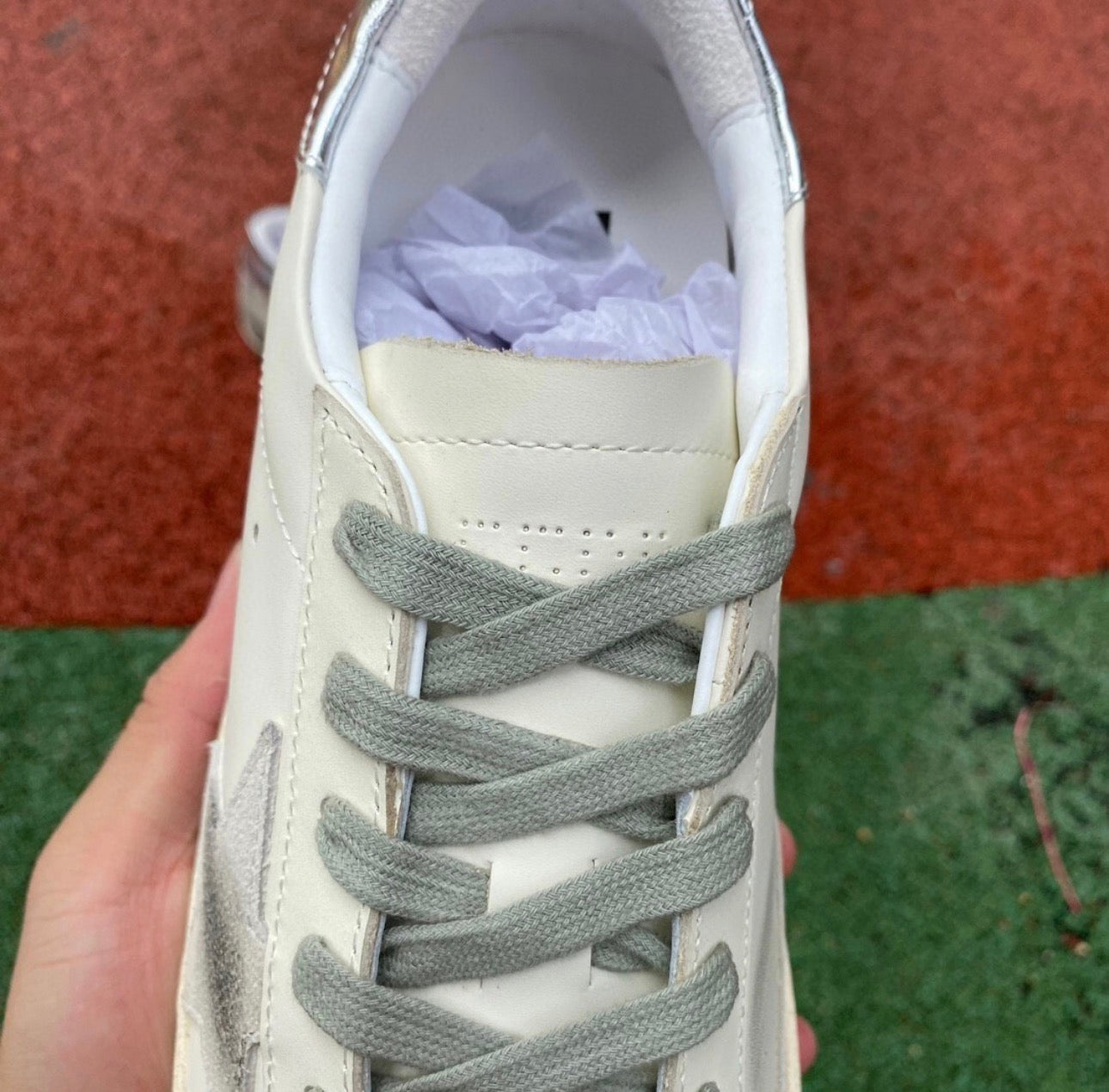 Golden Goose Plateado