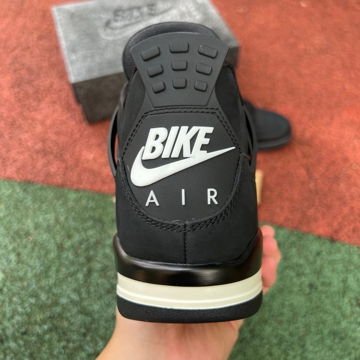 Jordan Retro 4 x Bike Negro