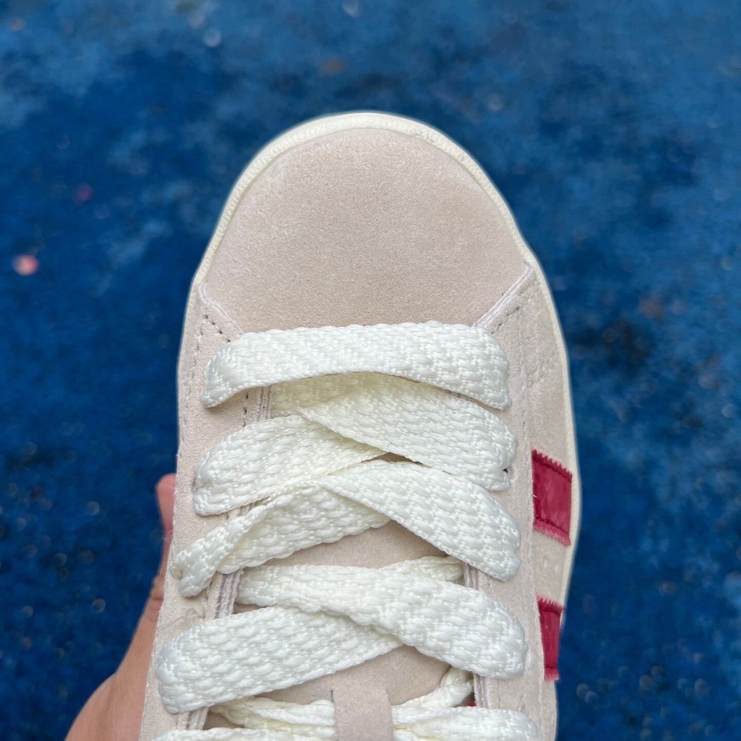 Campus Beige y Rojo