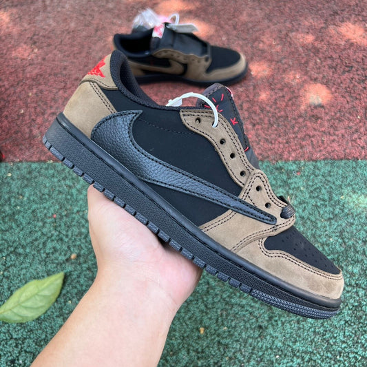 Jordan Retro 1 Low Travis Brown