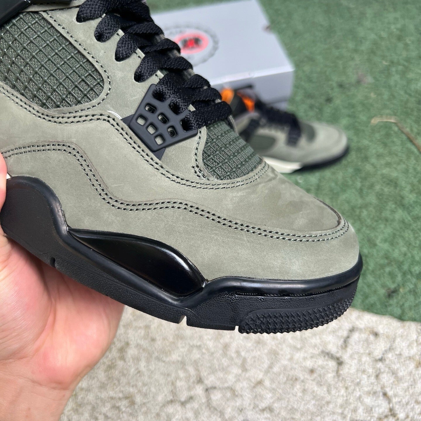 Jordan Retro 4 Undefeated