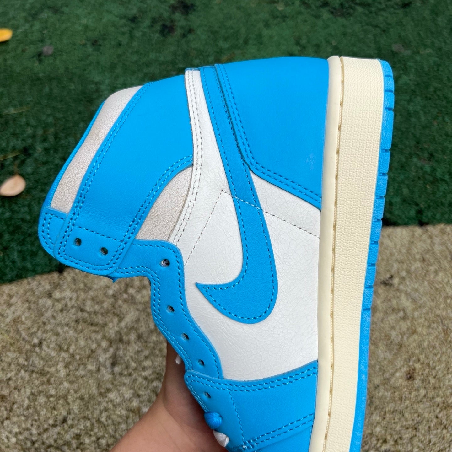 Jordan Retro 1 UNC