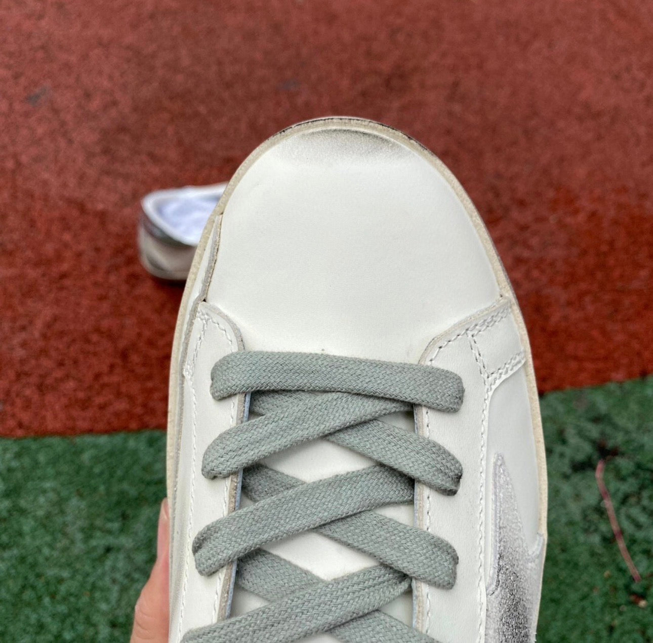 Golden Goose Plateado