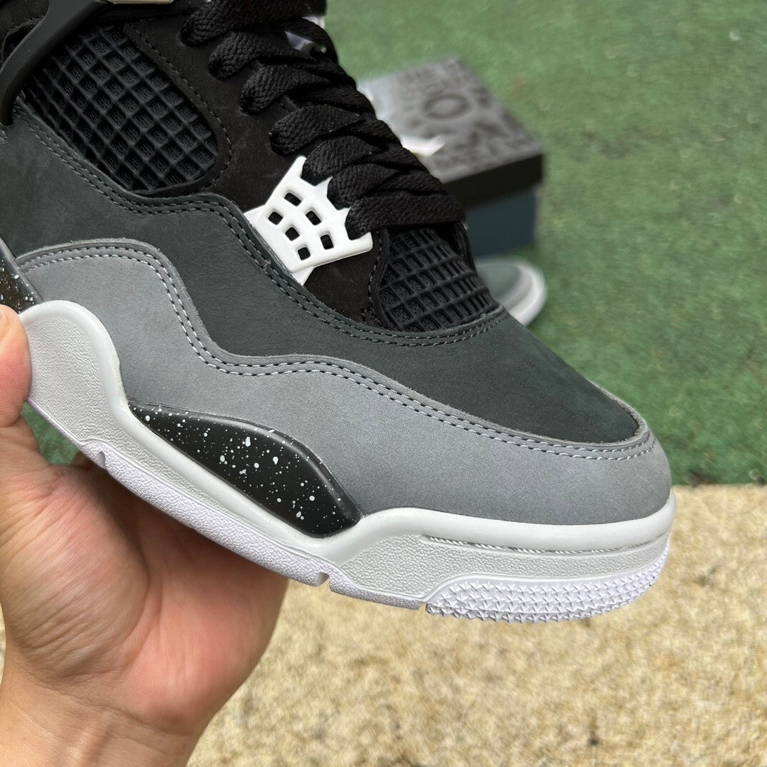 Jordan Retro 4 Fear