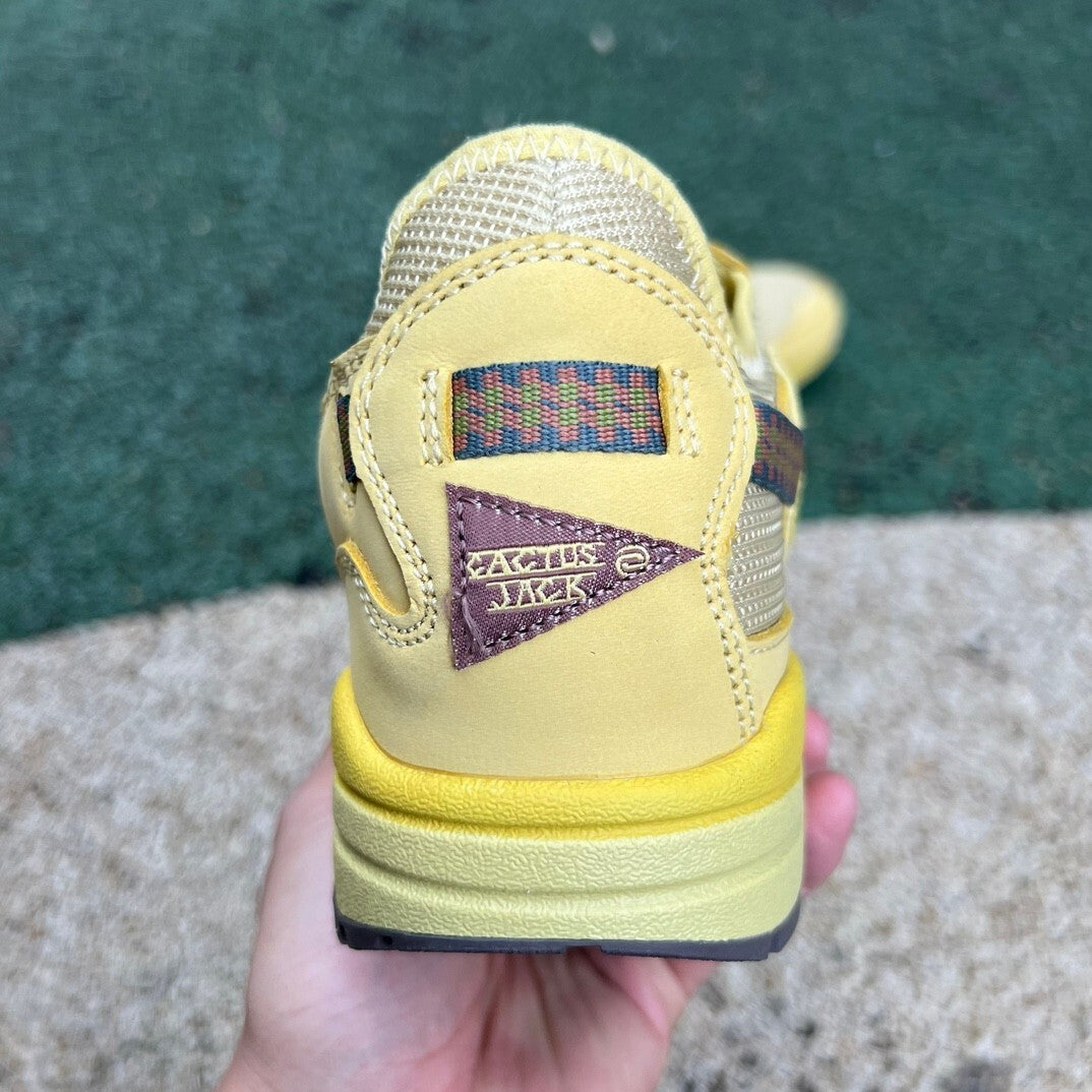 Air Max 1 x Travis Scott Saturn Gold