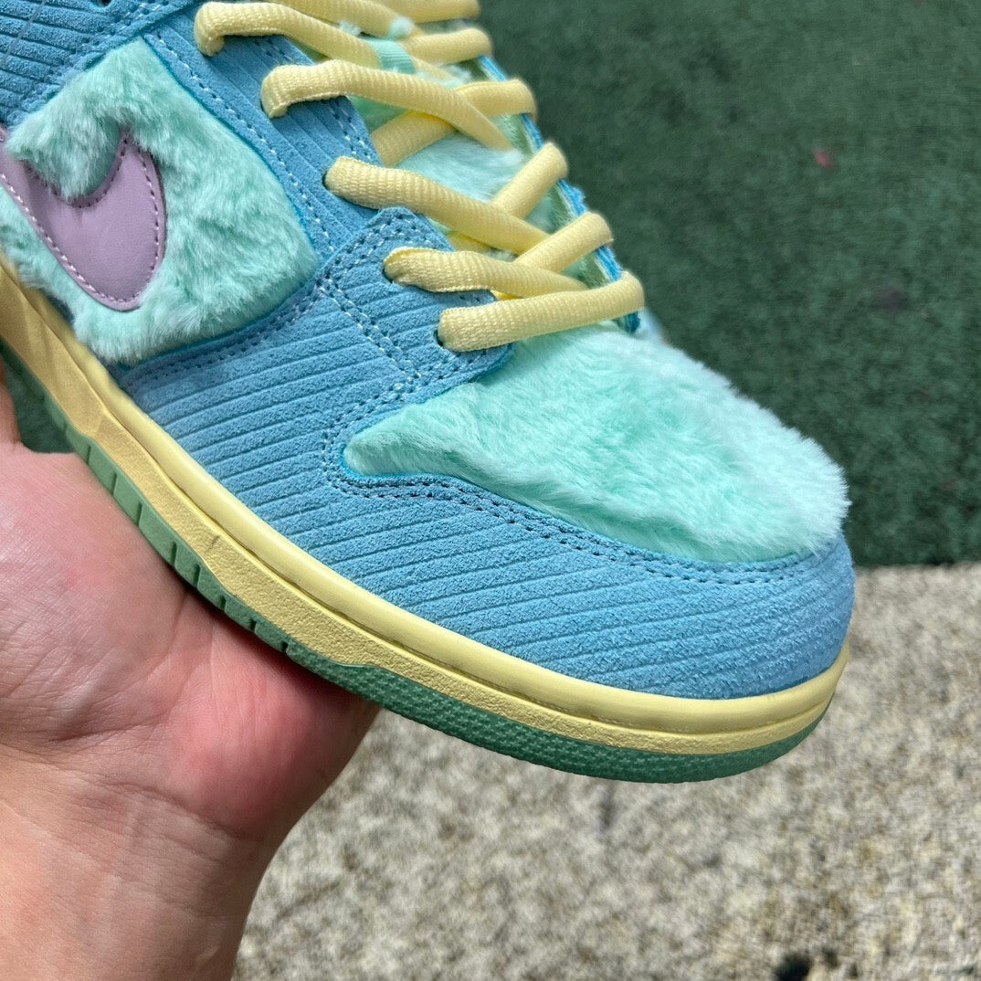 SB Dunk x Verdy