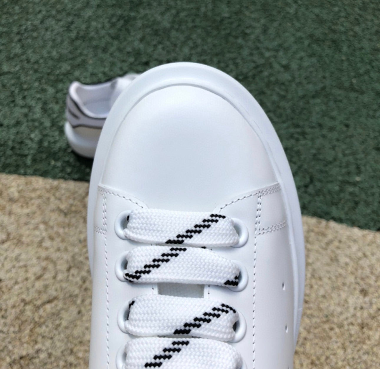 Alexander McQueen Blanco Negro