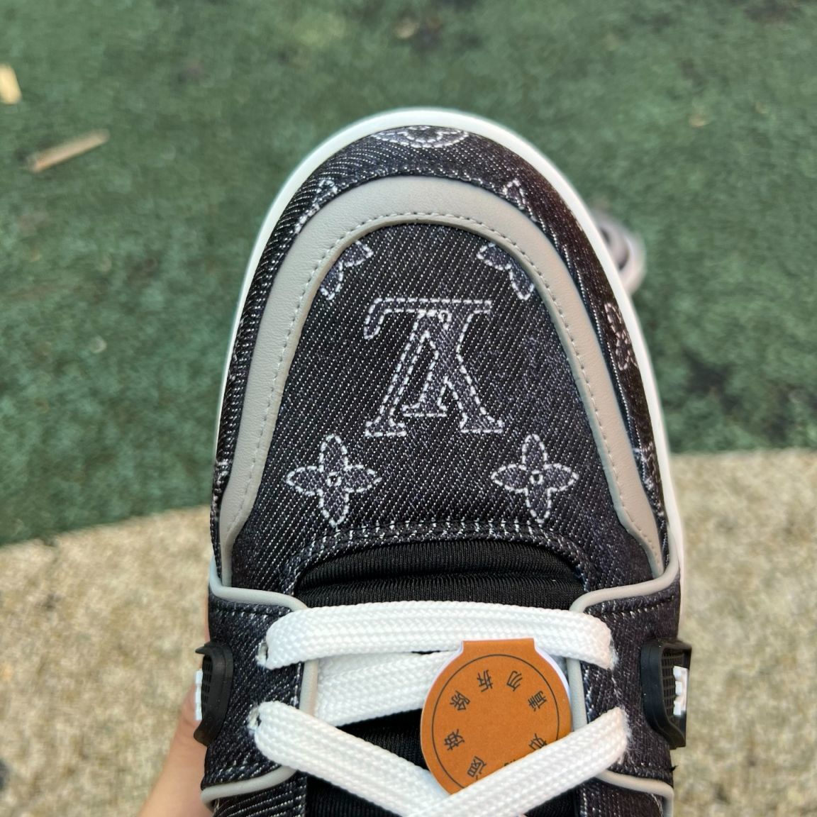 Louis Vuitton Trainer Gris