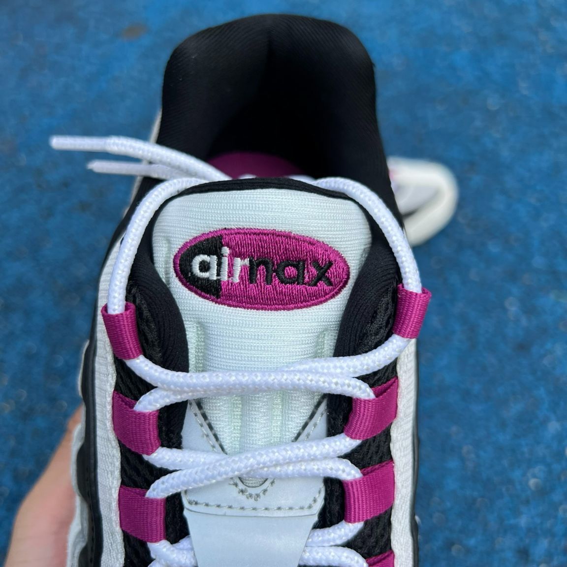 Air Max 95 Rosado y Negro