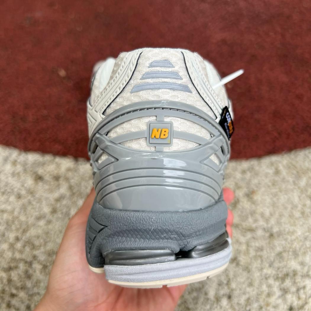 New Balance 1906R Blanco y Gris