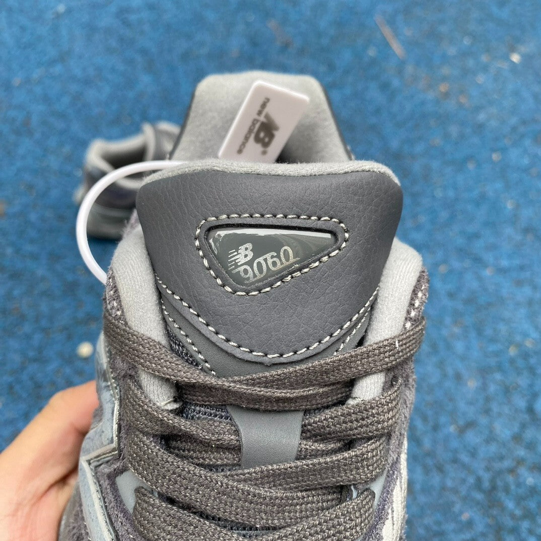 New Balance 9060 Gris Oscuro