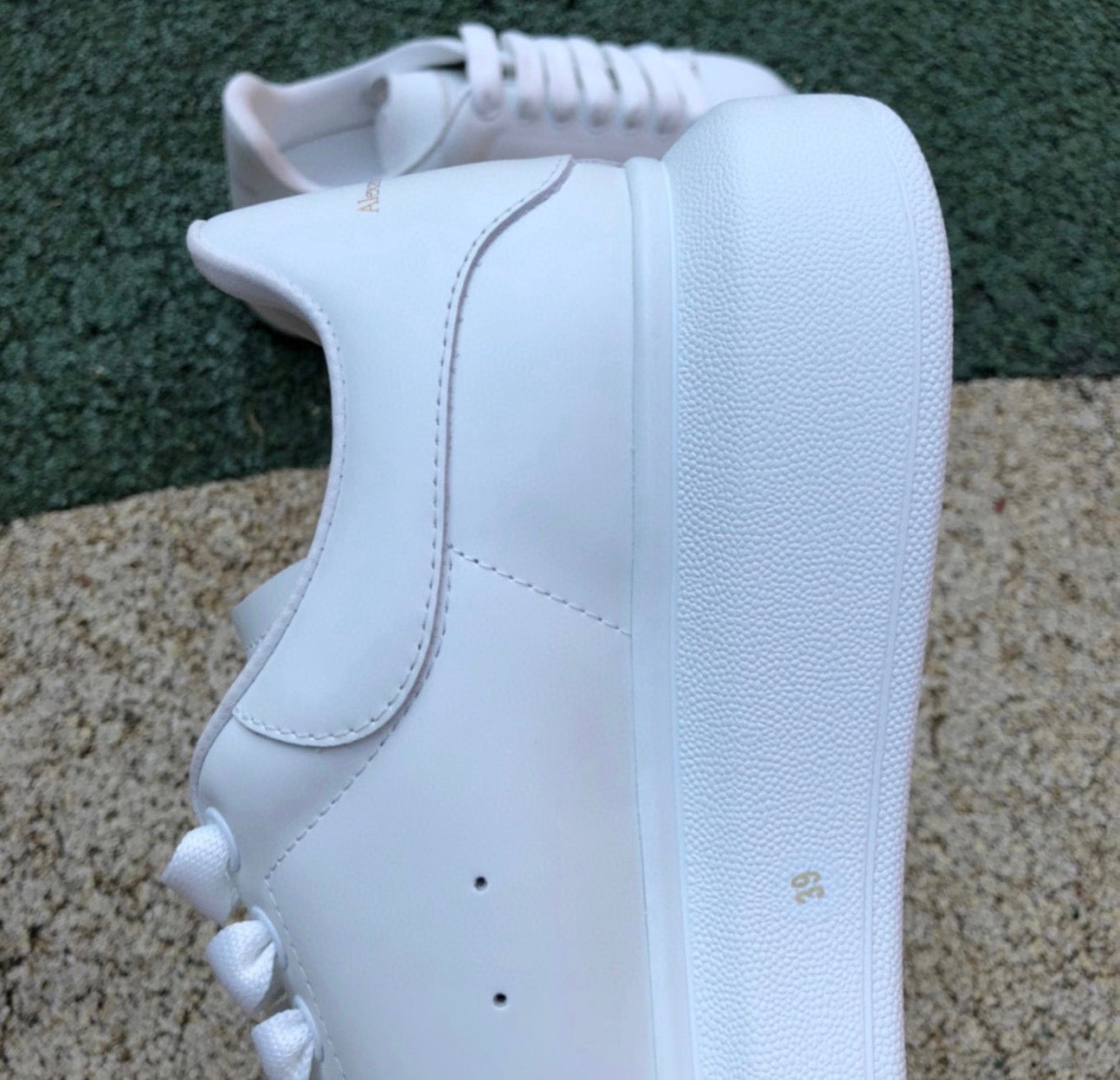 Alexander McQueen Blanco Cuero