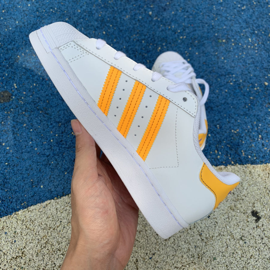 Superstar Morado y Amarillo