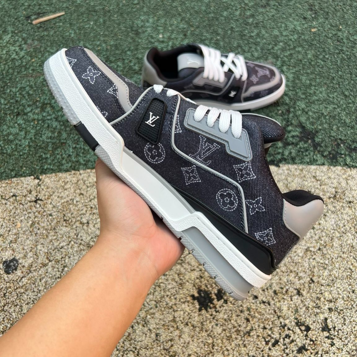 Louis Vuitton Trainer Gris