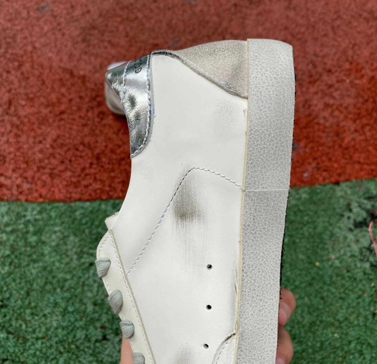 Golden Goose Plateado