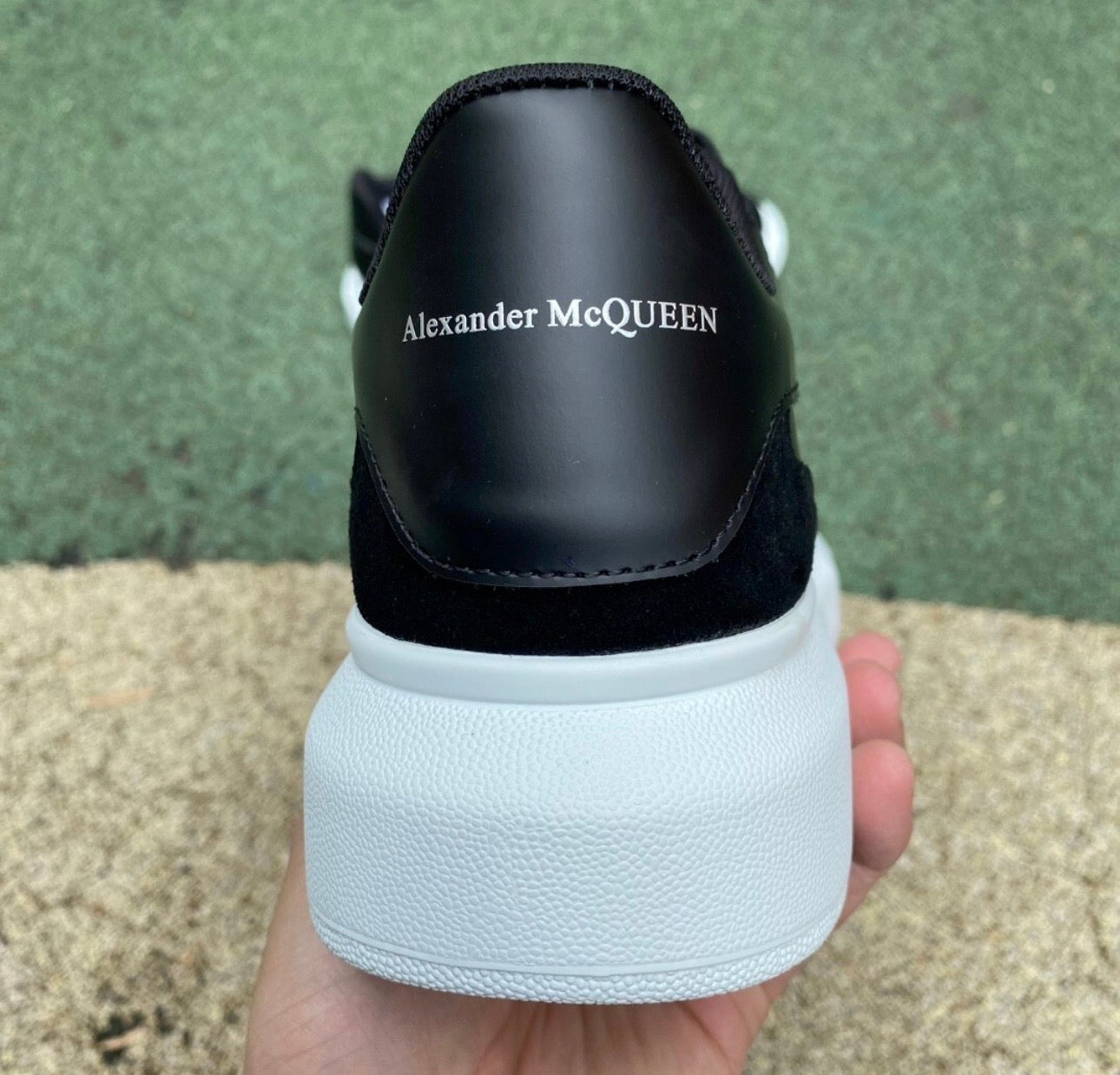 Alexander McQueen Negro Suela Blanca