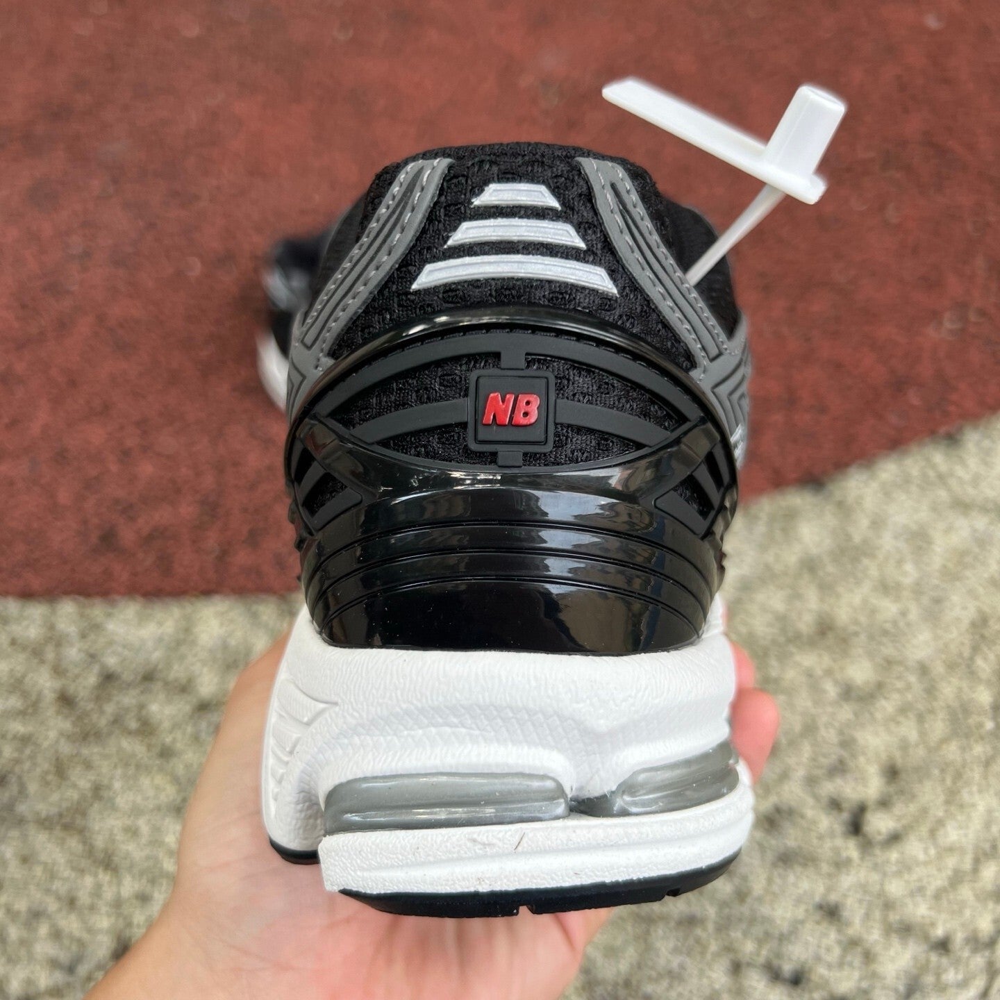 New Balance 1906R Negro