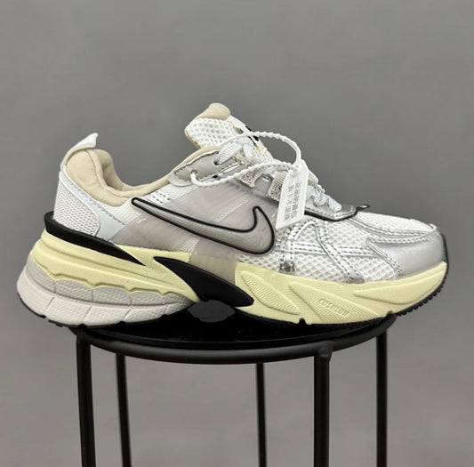 Nike V2K Run