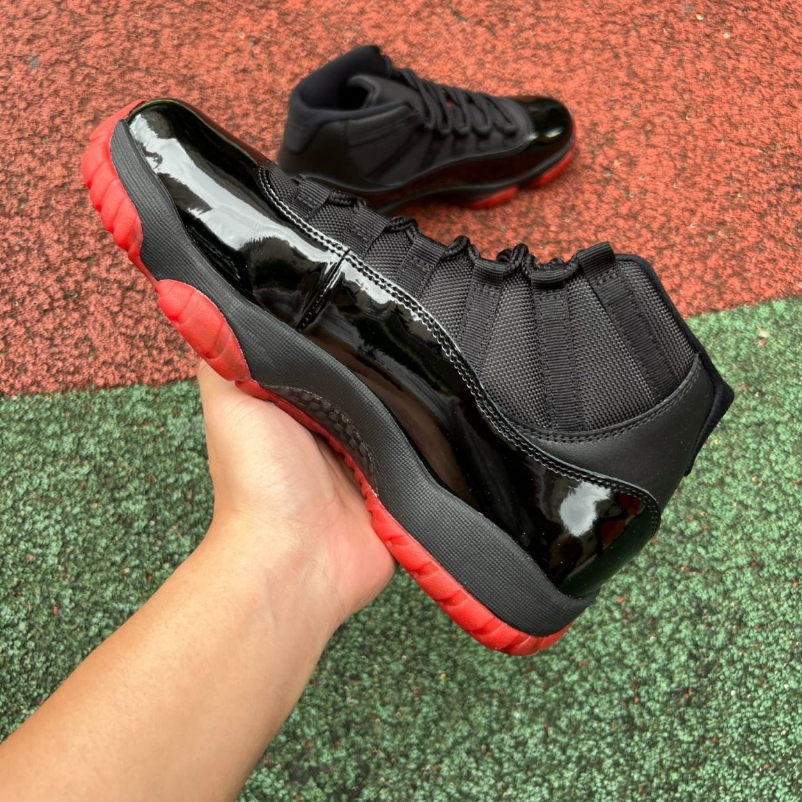 Jordan Retro 11 Negro y Roja
