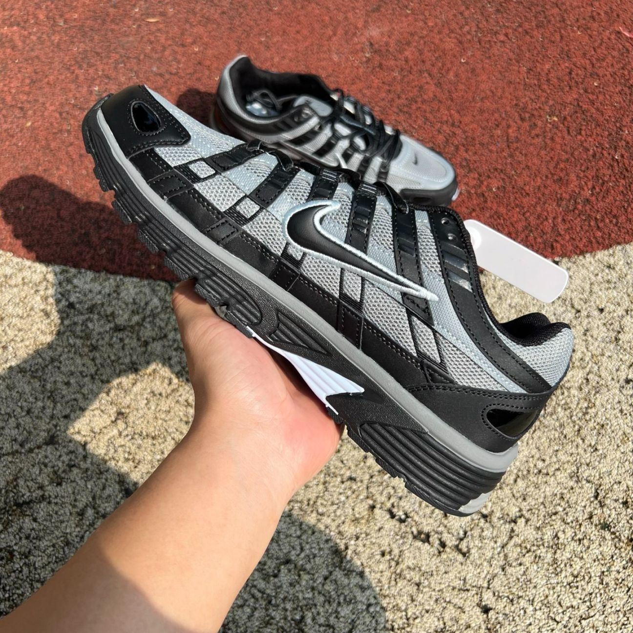 P-6000 Negro y Gris