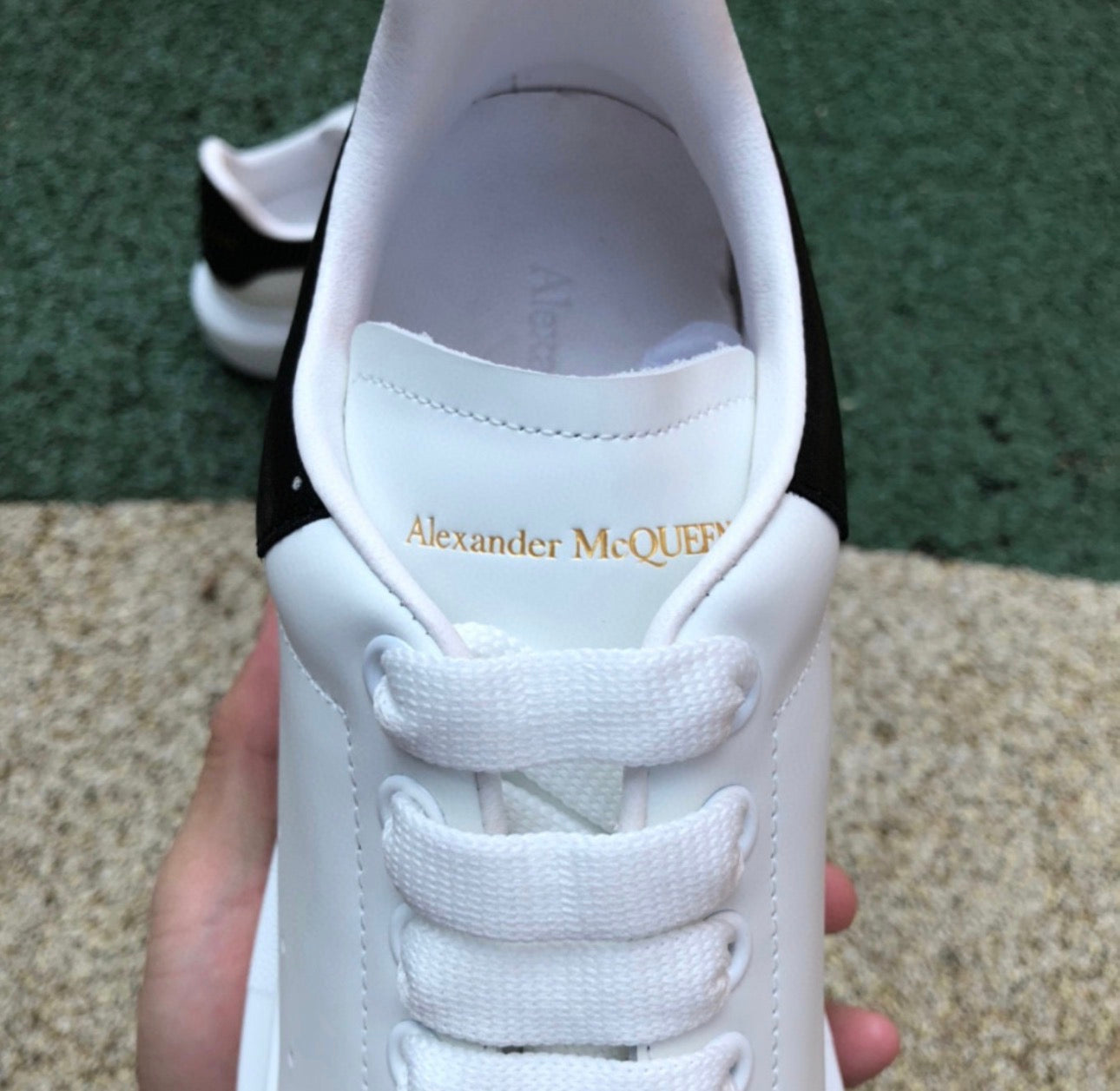 Alexander McQueen Blanco y Negro Cuero