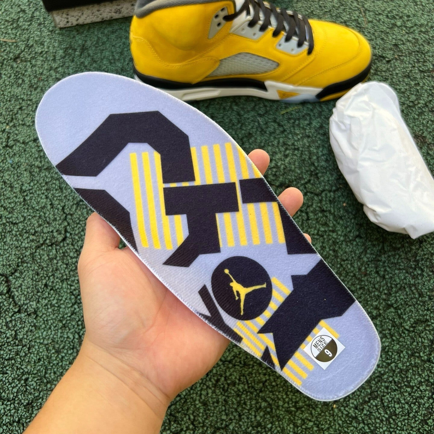 Jordan Retro 5 Tokio