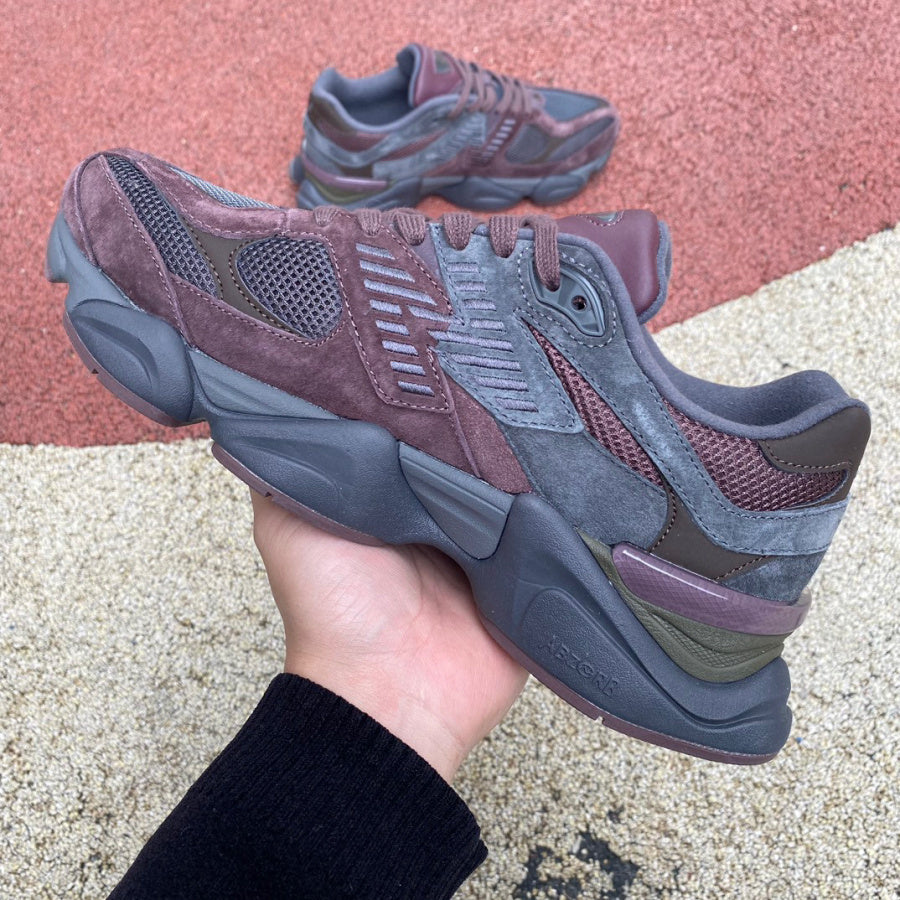 New Balance 9060 Vino