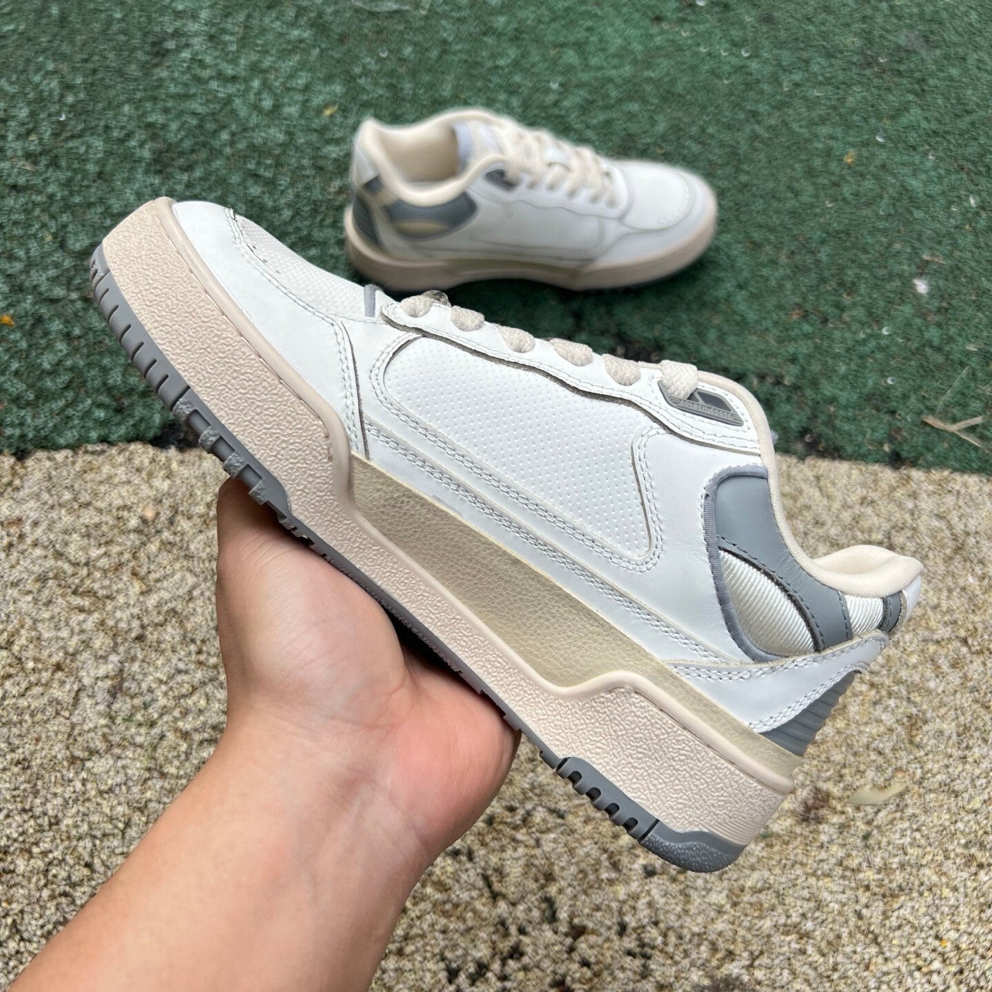 Golden Goose Forty 2 Gris